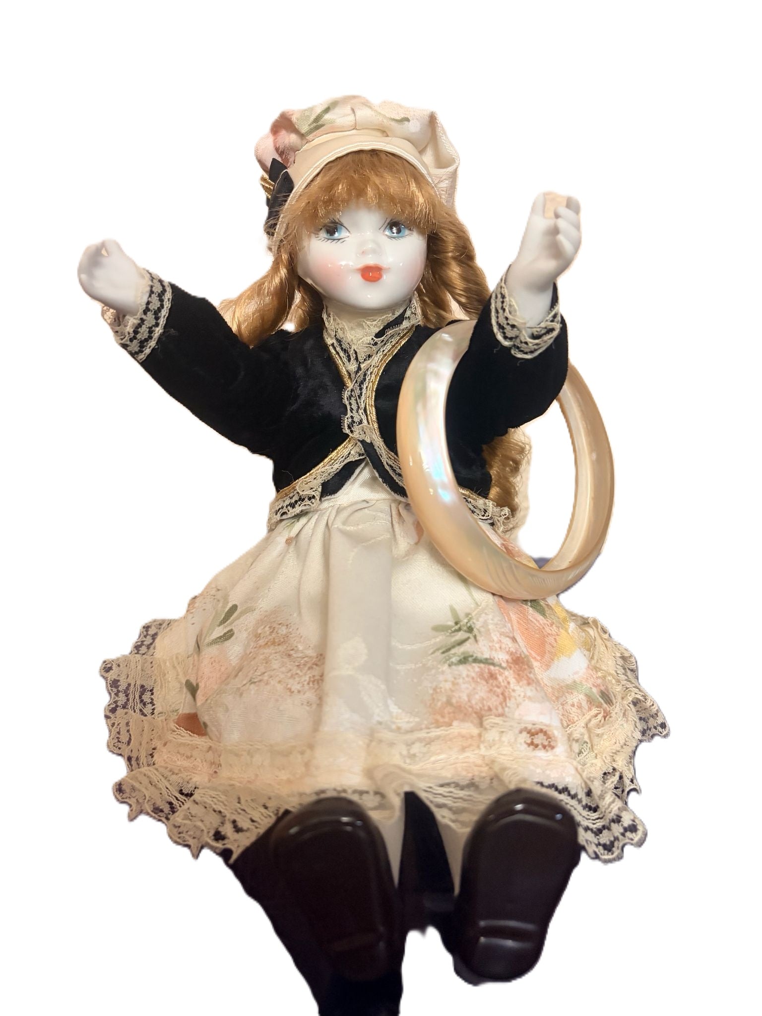 MUÑECA PORCELANA