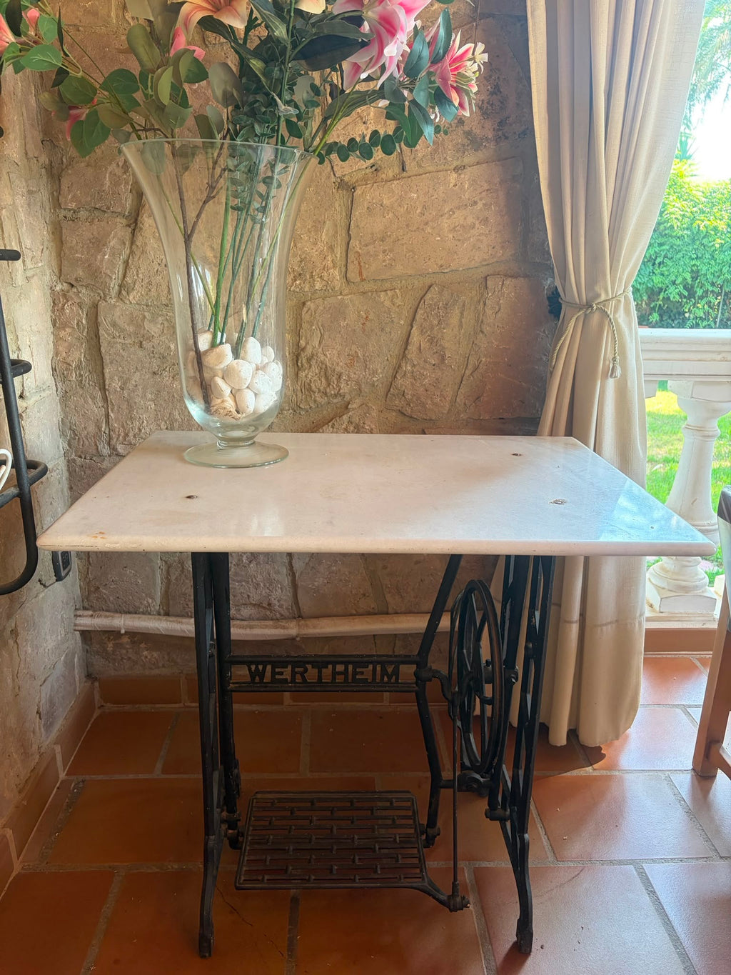MESA MÁRMOL MÁQUINA COSER