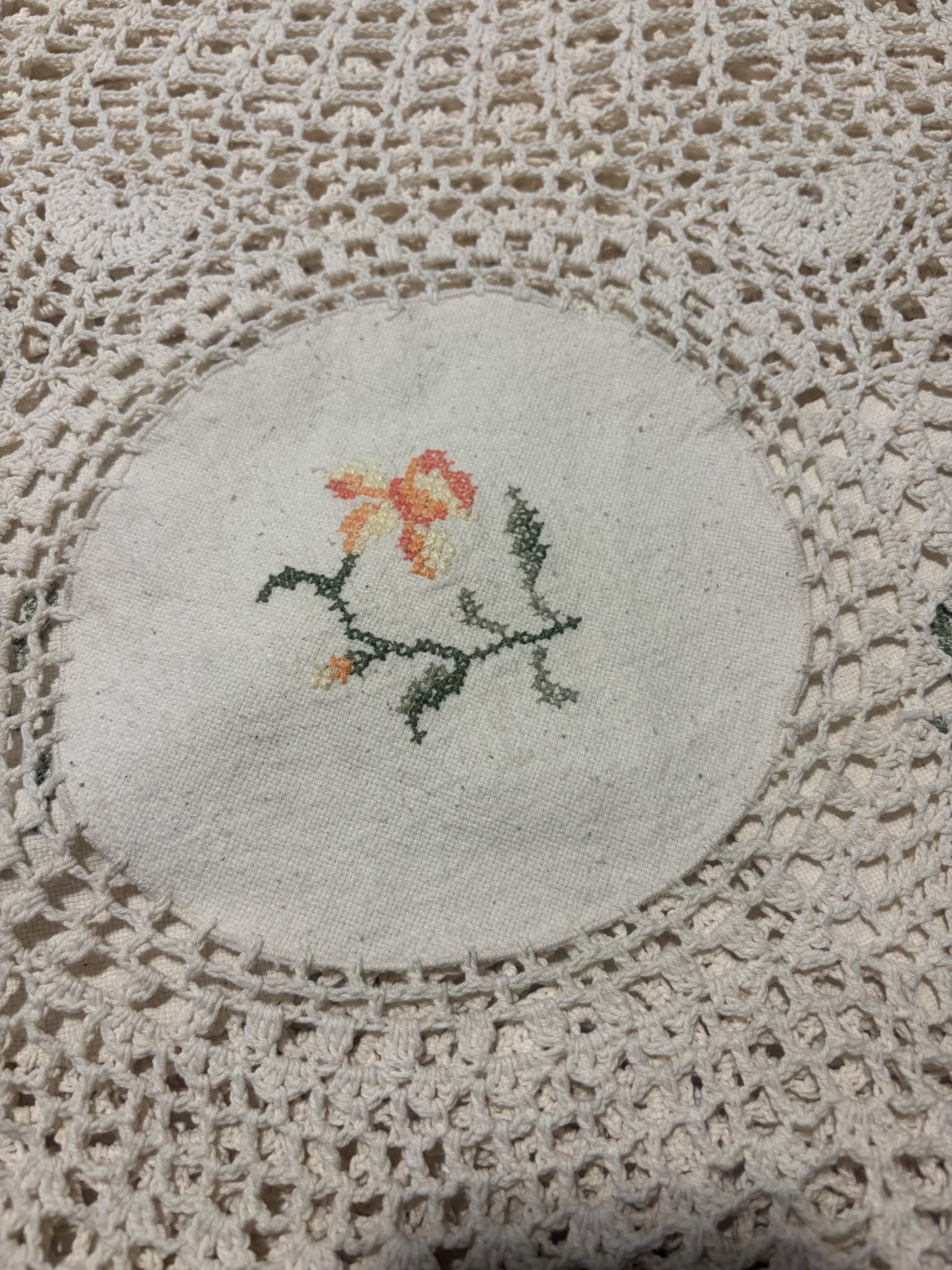 MANTEL REDONDO CROCHET